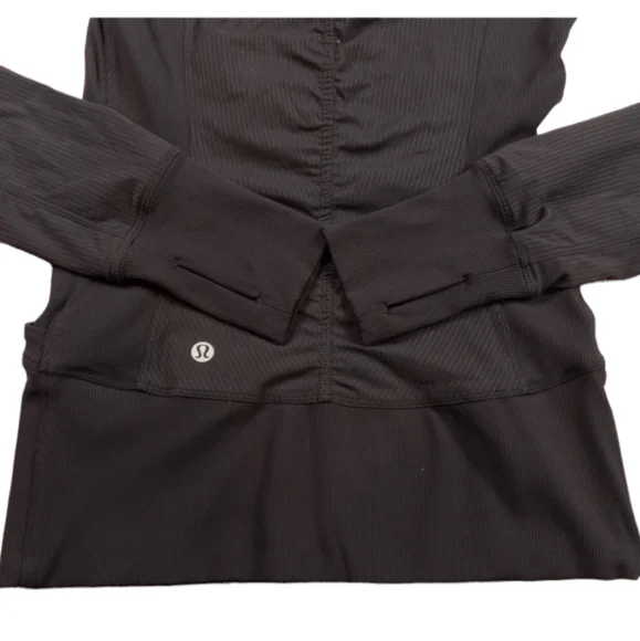 Lululemon In Flux Reversible    Black zip Hoodie Size 8 - Picture 12 of 14